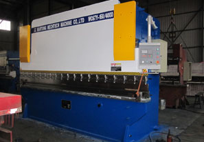 大型折彎?rùn)C(jī)